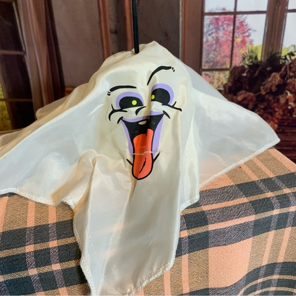 Halloween Other - Old School Halloween Prop Decor Shakes Makes Sound Vintage 1980’s Trick Or Treat